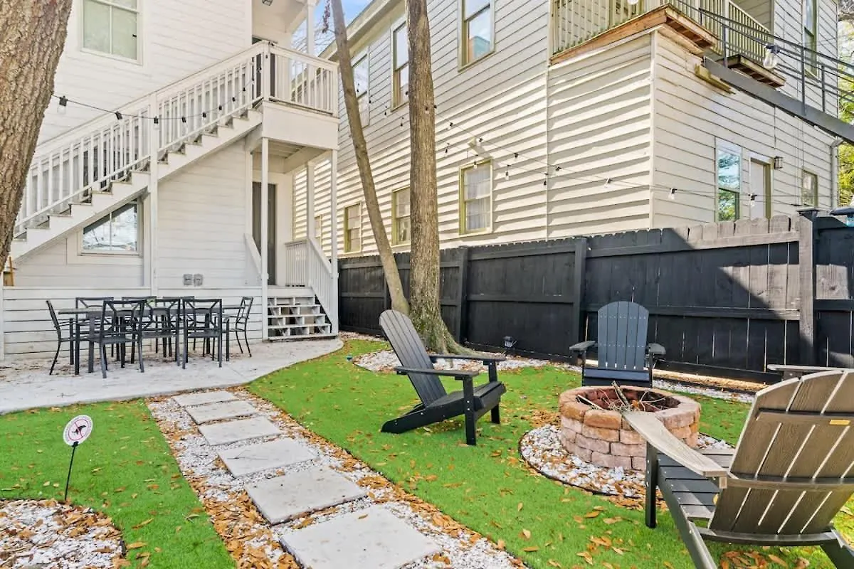 Downtown At The Peach House Dogs Welcome Fully Fenced Yard And Off-Street Parking Savannah 0*,