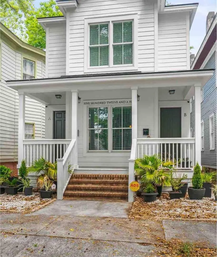 Downtown At The Peach House Dogs Welcome Fully Fenced Yard And Off-Street Parking Savannah